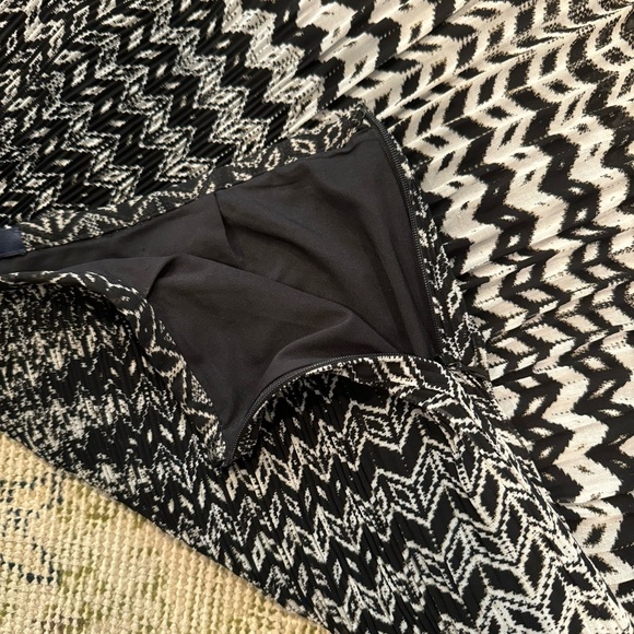 Madewell Skirt | Size 4 - Picture 2 of 4